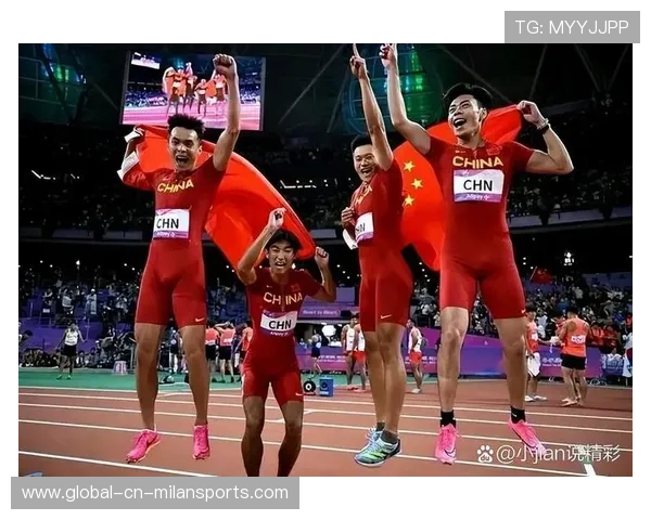 运动“燃炸全场”:运动员“全力冲刺”瞬间合集! 运动“燃炸全场”:运动员“全力冲刺”瞬间合集!